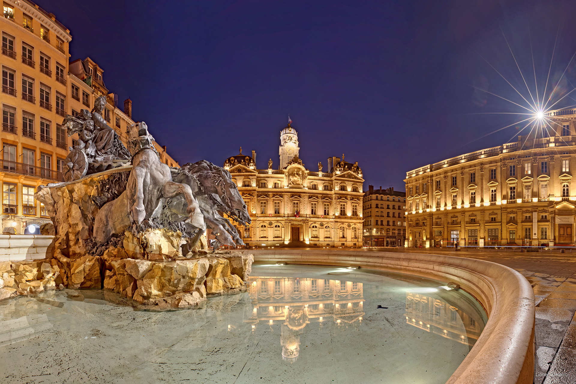 Place des Terreaux © Krom Galerie