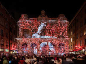 Fête des Lumières 2021 "Do humans need humans", Place du Change © Brice ROBERT
