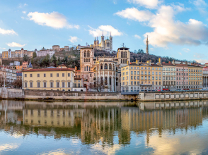 Panorama sur la Saône © nomadkate / Shutterstock_1619064064