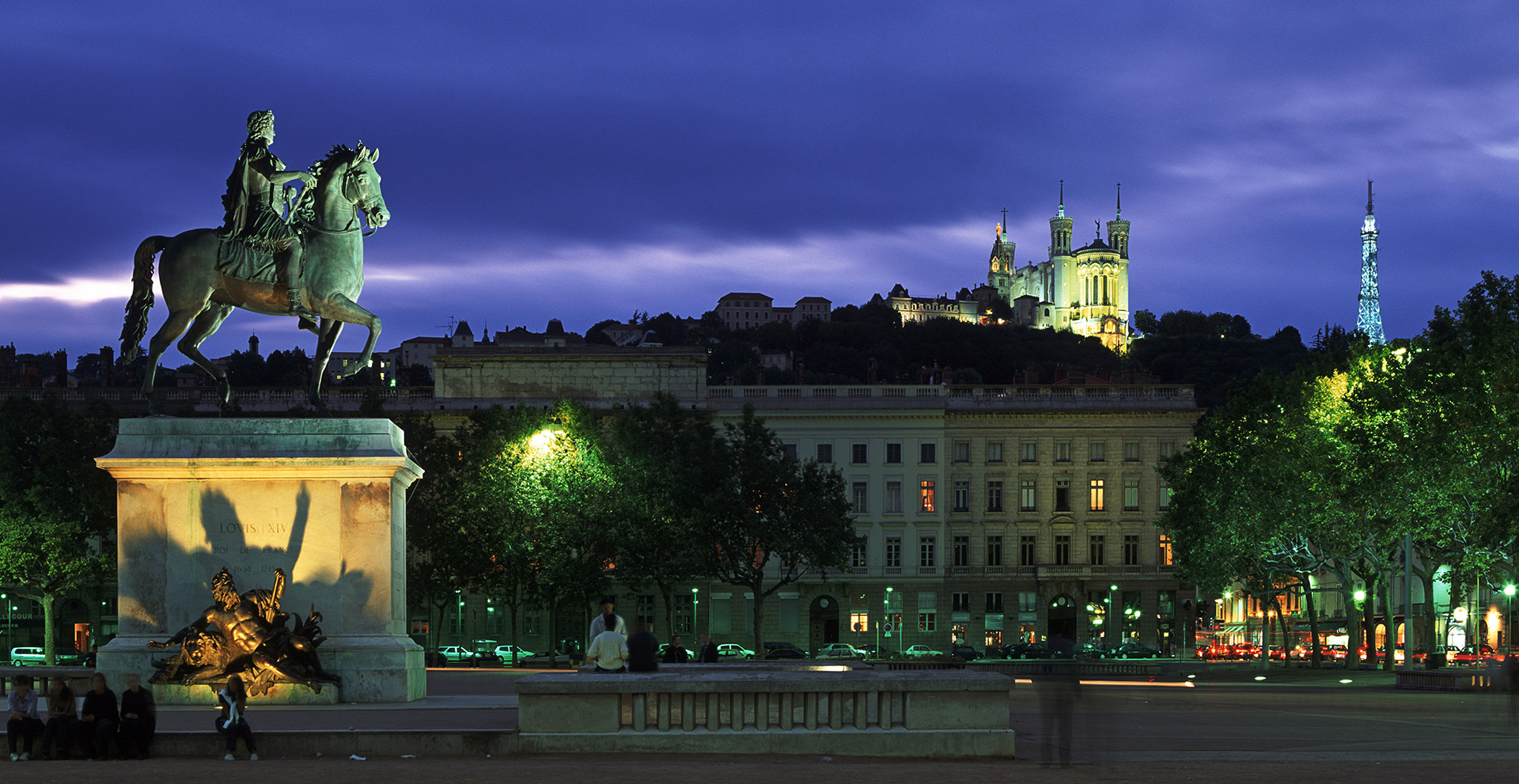 Bellecour et Fourvière en arrière plan © Tristan Deschamps