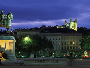 Place Bellecour de nuit © Tristan Deschamps