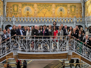 Les partenaires lyonnais et de la région participant à la Lyoncomotive 2024 à La Samaritaine à Paris © Julie Laurent